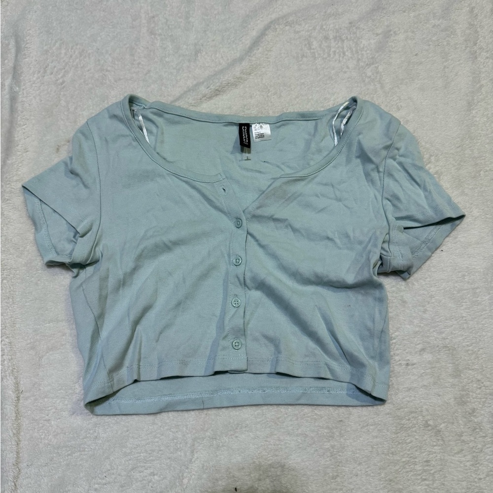 H&M buttoned crop top